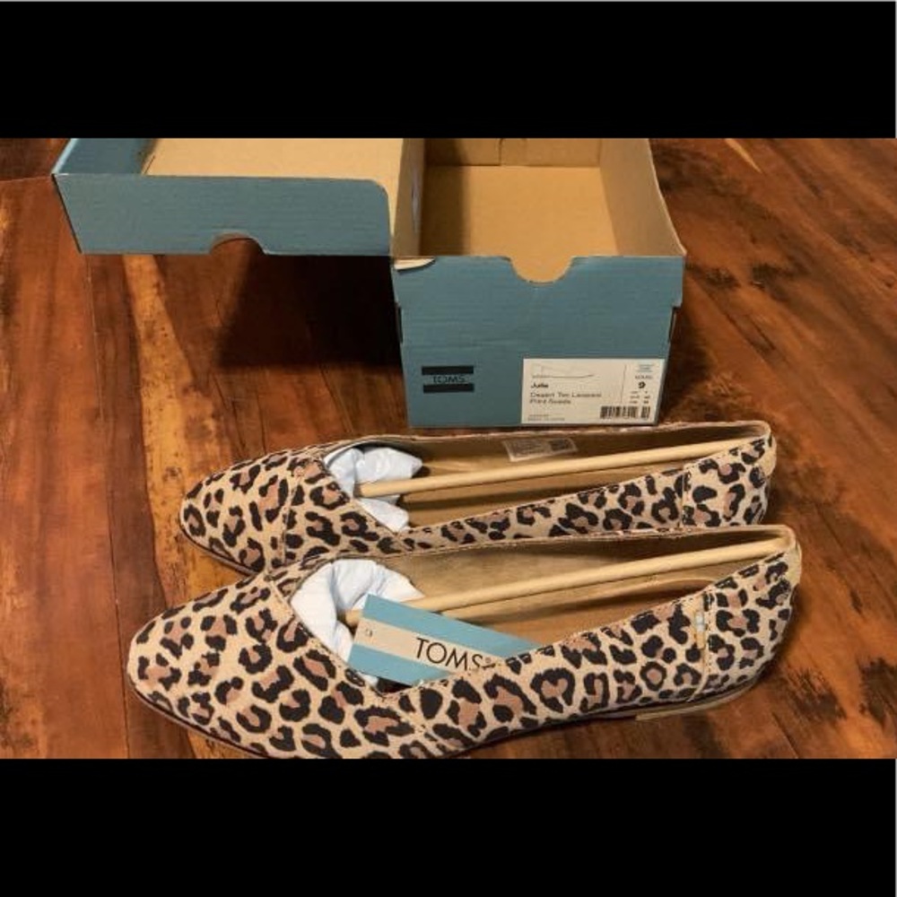TOMS Julie Flats